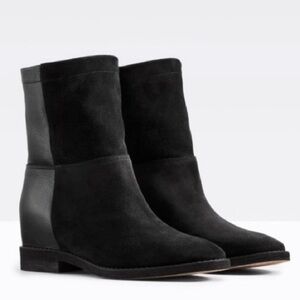 Vince Black Italian Leather And Suede Flat Heel Hidden Wedge Boots‎ 9.5